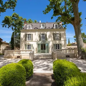 les-frenes-en-provence-chateau-zen.aixenprovencehotels.org/